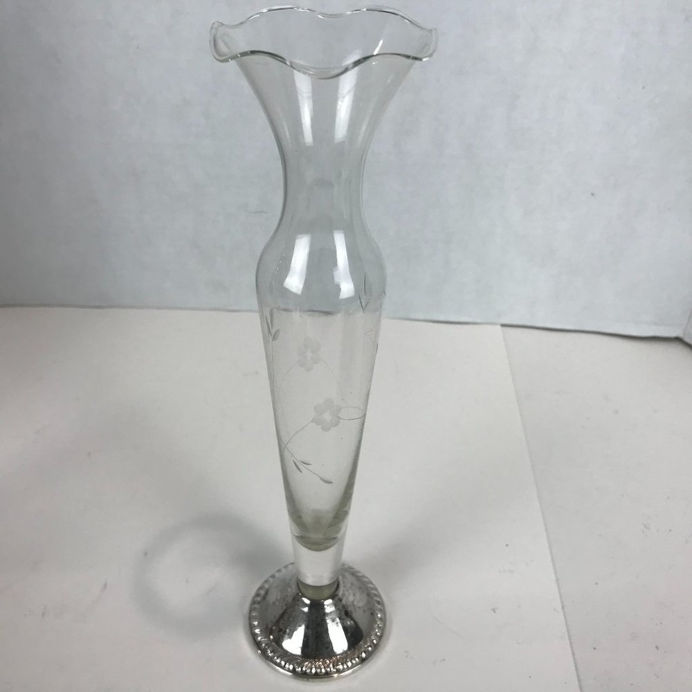 Elegant Silver and Clear Glass Vase